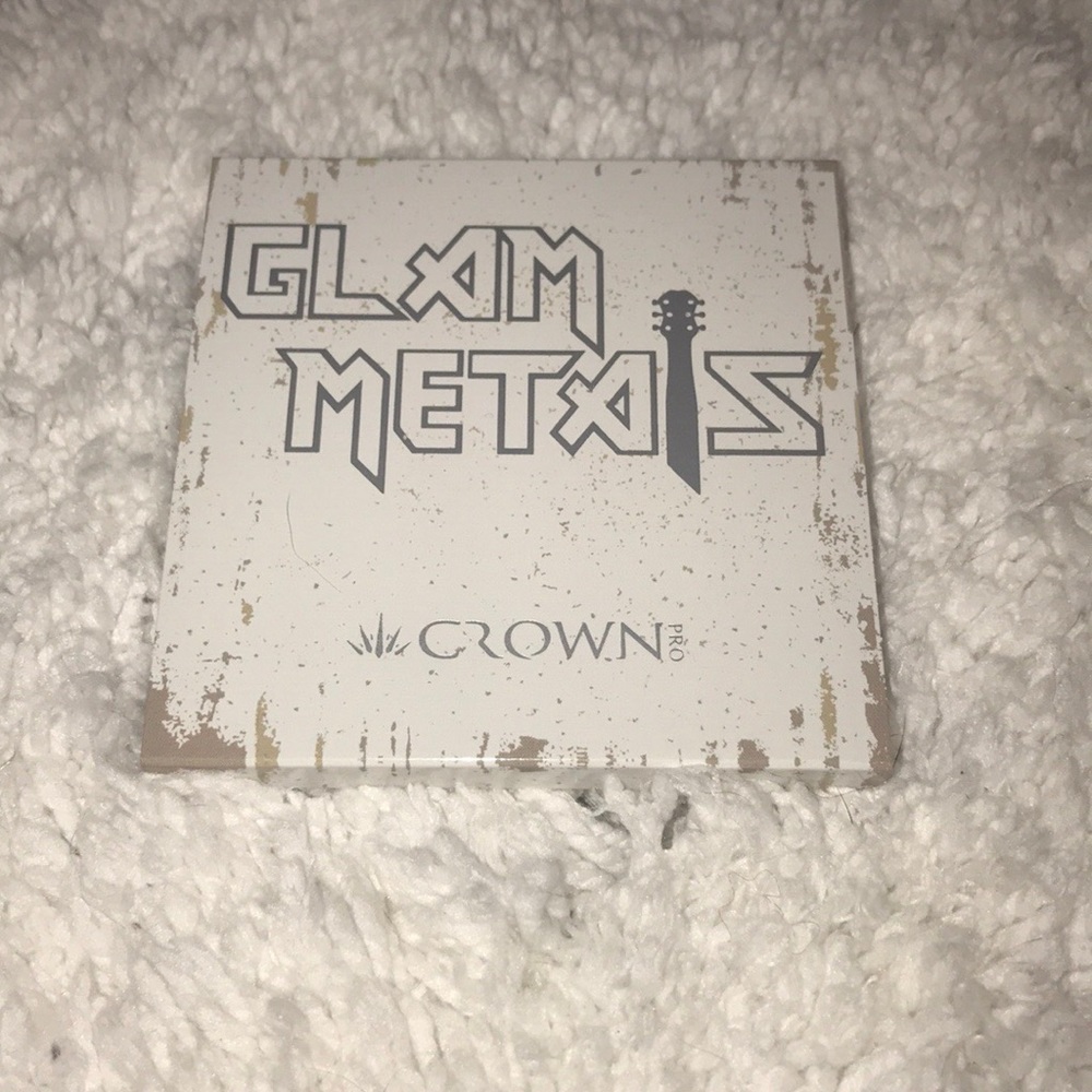 Crown Pro Glam Metals Palette
